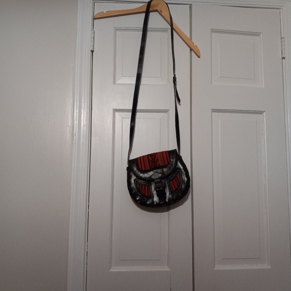 1970s Hand Tooled Leather Textile Shoulder Bag - Picture 4 of 5